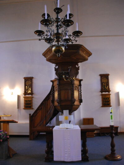 Evangelische Kirche Xanten - Altar